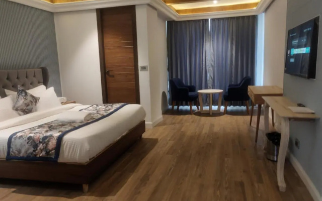 Hotel Sapling Mussoorie - 500 Mtr from Picture Palace Mall Road