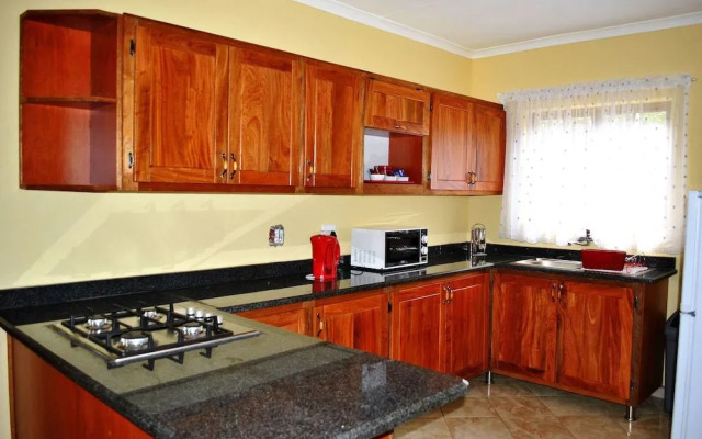 Mount Azimbo Lodge