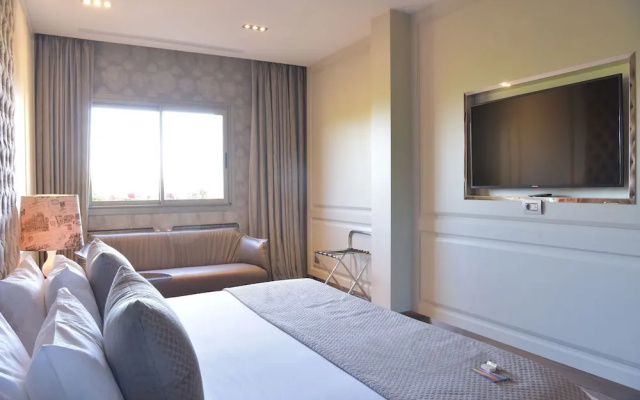 Twinz Hotel