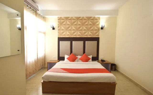 Oyo 11567 Hotel Shivalik Hills