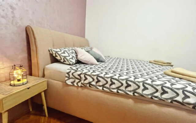 Downtown apartman T