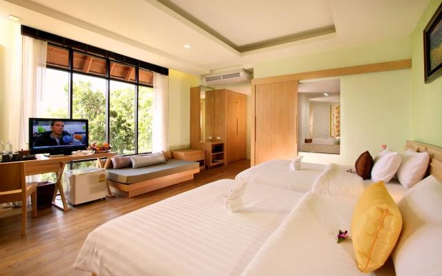 Отель Karon Phunaka Resort & Spa