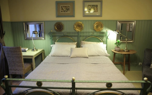 Mogol Apartments Premium