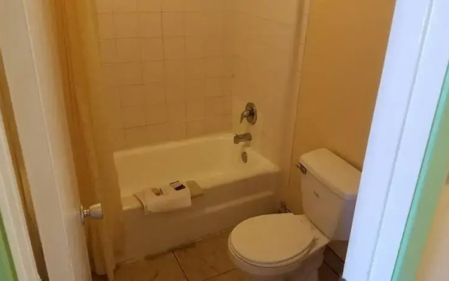 Budget Inn
