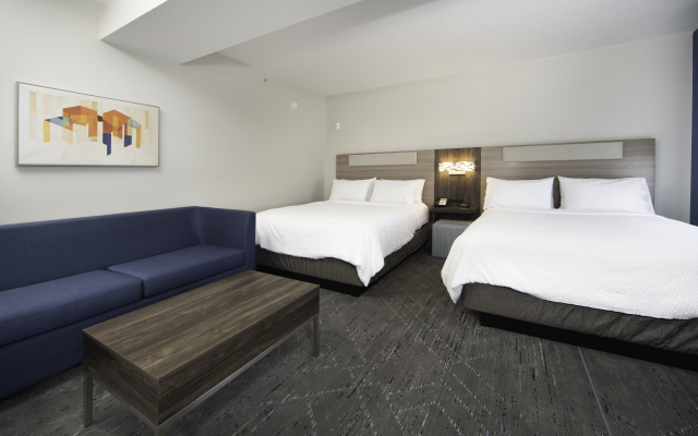 HOLIDAY INN EXPRESS & SUITES INDIANAPOLIS - EAST by IHG