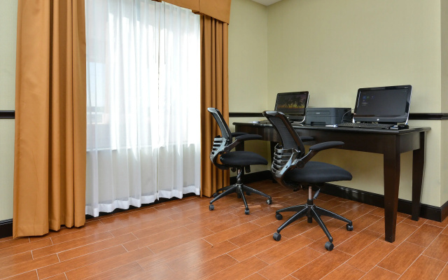 Holiday Inn Express Hotel & Suites Alva by IHG
