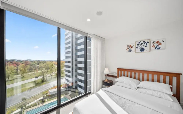Stylish 2-bed Apartment With Luxe Amenities Access