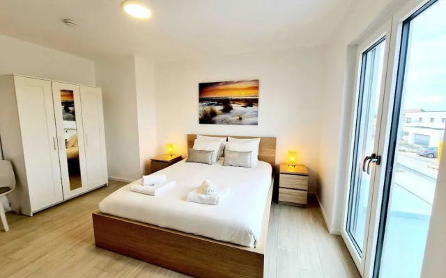 Luxurious 5 bedrooms house