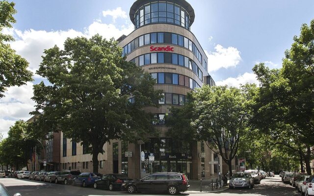 Отель Scandic Berlin Kurfürstendamm Германия, Берлин - 4 отзыва об отеле, цены и фото номеров - забронировать отель Scandic Berlin Kurfürstendamm онлайн вид на фасад