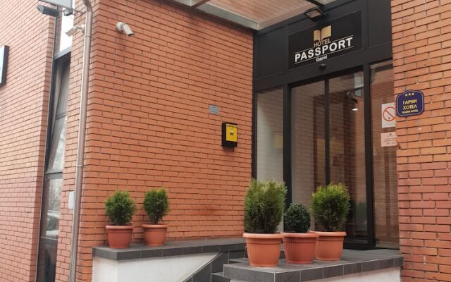 Hotel Passport Garni вид на фасад