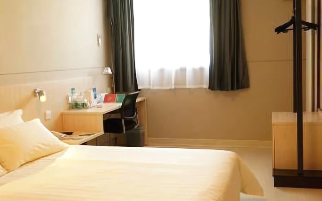 Jinjiang Inn Yingkou Bayuquan Century Square