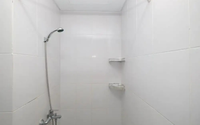 Comfy And Homey 2Br At Patraland Urbano Apartment
