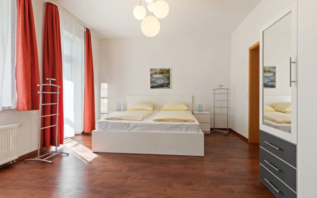 Lovely Apartment in Ostseebad Kühlungsborn with Balcony