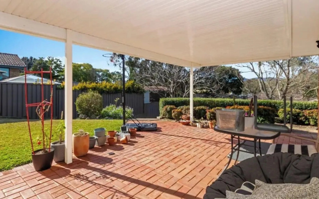 Modern 4BR Muswellbrook Stay