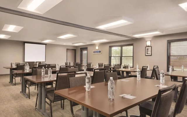 Country Inn & Suites By Carlson, Pella
