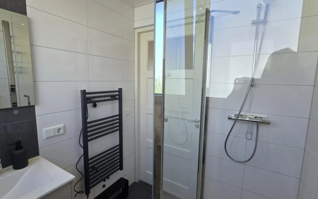 DPO40 Modern holiday home just 2 min from the beach