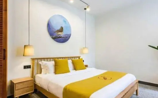 Qingcheng Mountain Qizhiquexipan Hot Spring Homestay