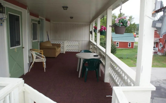 Northern Peaks Motor Inn