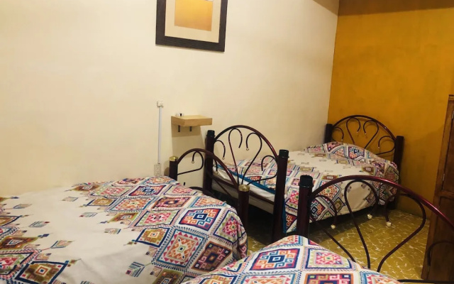 Los Nardos Hostel
