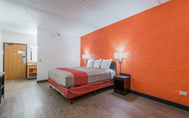 Motel 6 Bridgeview, IL