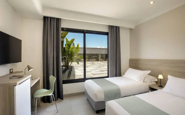 Simon Hotel Aprilia