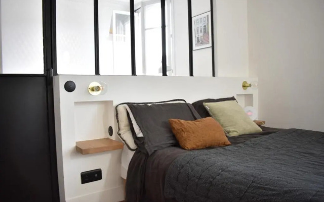 Stylish and Modern Apartment in Le Marais