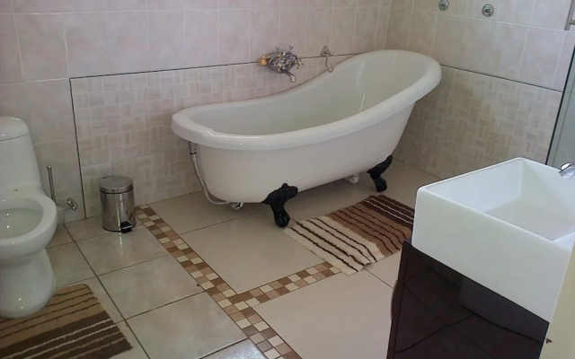 Comfort Palace Guesthouse