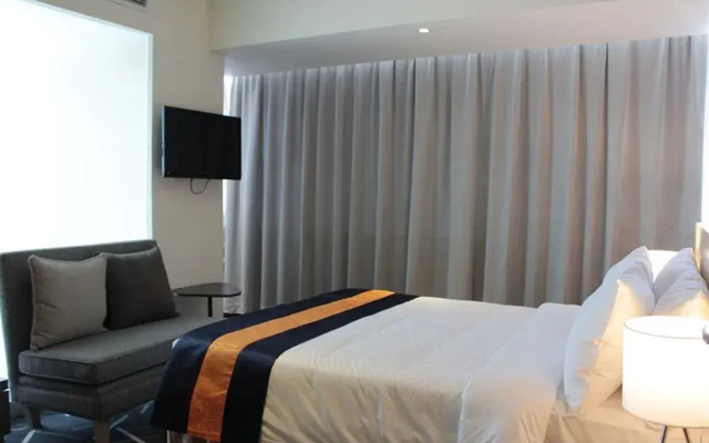 Pacific Express Hotel