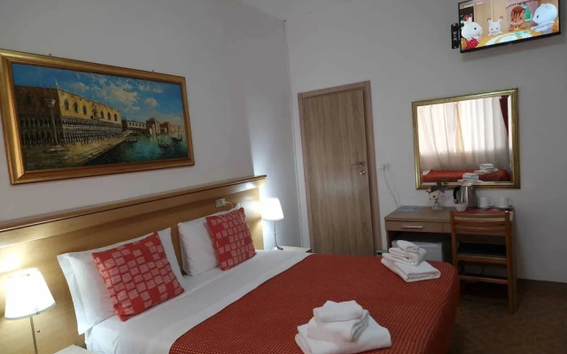 Hotel Tito