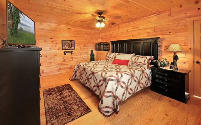 Kings Mountain Lodge - 4 Br Cabin
