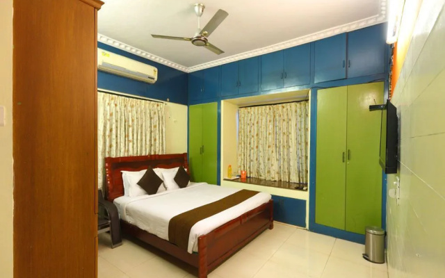 OYO 8033 T Nagar