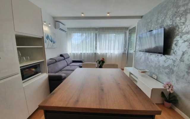 Apartman Leona 4*, Kantrida