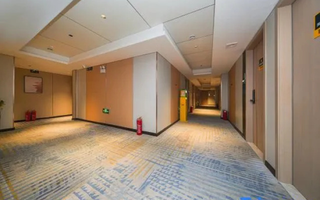 Lu Zeyuan Business Hotel