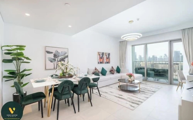 Vogue | Downtown with Direct Access to Dubai Mall