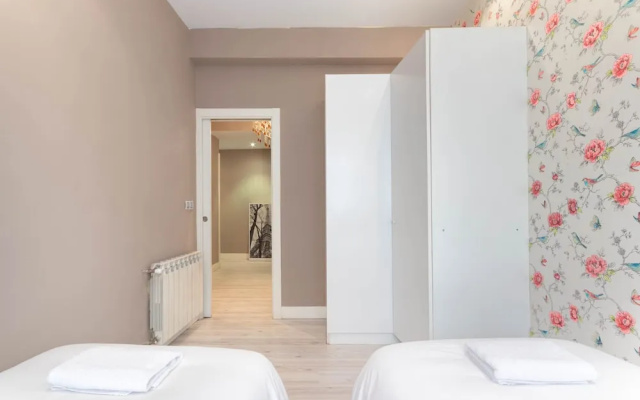 Volantin II Apartment by Aston Rentals