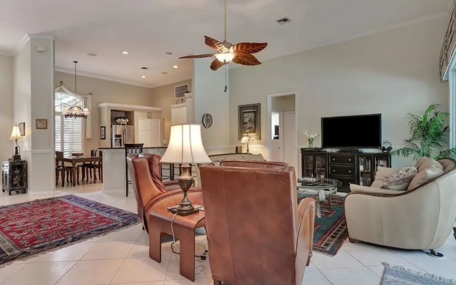 Timberline Drive Home