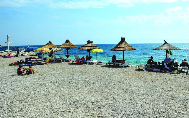 Awesome Home in Podstrana With Wifi and 1 Bedrooms