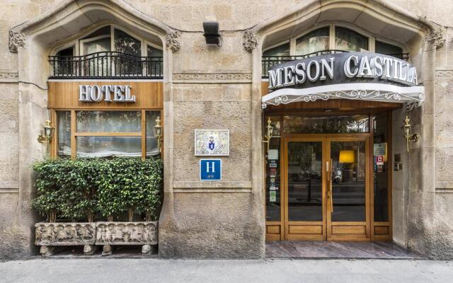 Mesón Castilla Atiram Hotel вид на фасад