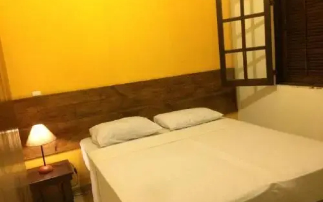 The House Plaza Hotel