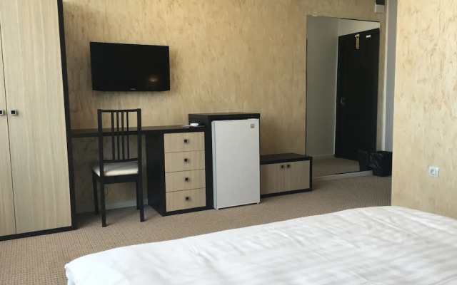 GIA Suites