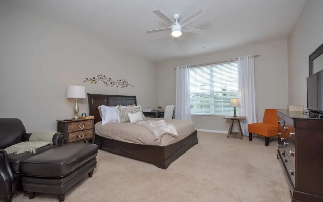 The Loft Deluxe 2 Bedroom Condo by Redawning