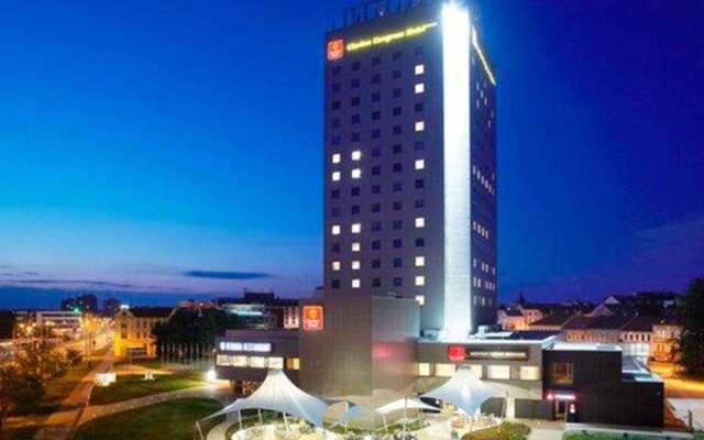 Clarion Congress Hotel Ceske Budejovice вид на фасад