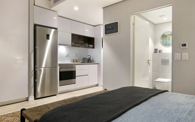 16 On Bree - Unit 2810