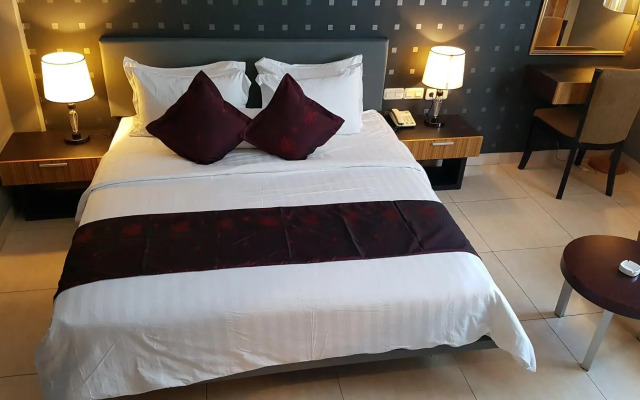Crown Hotel