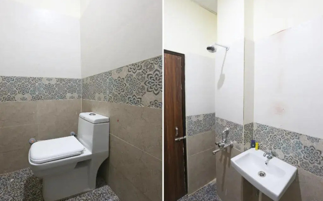 Blue Diamond Inn by OYO Rooms