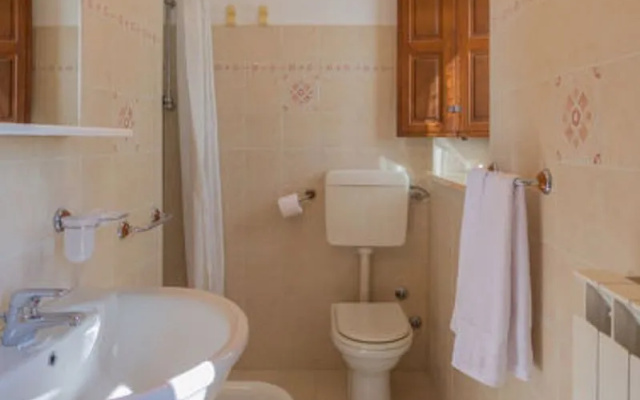 Borgo Agrituristico Il Pino (ONA200)