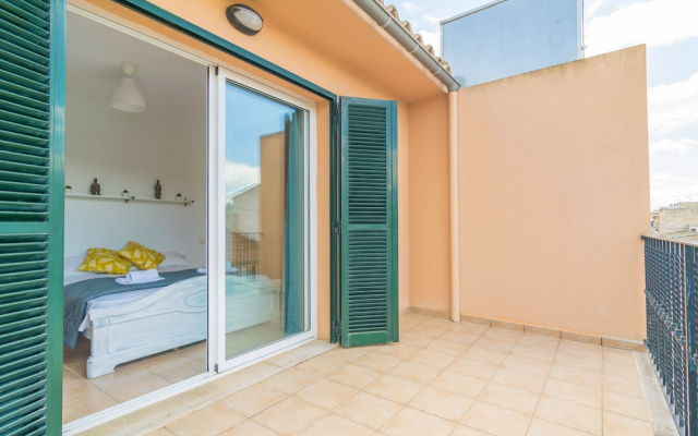Goixa in Lloseta With 3 Bedrooms and 2 Bathrooms