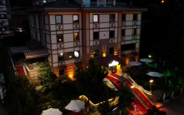 Hotel Lazlakar