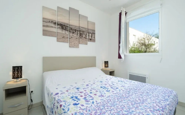 Sunny Villa Near Valras Beach