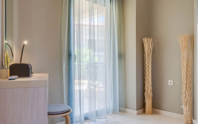 Toroni Blue